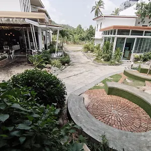 Field-d House *** Koh Tao